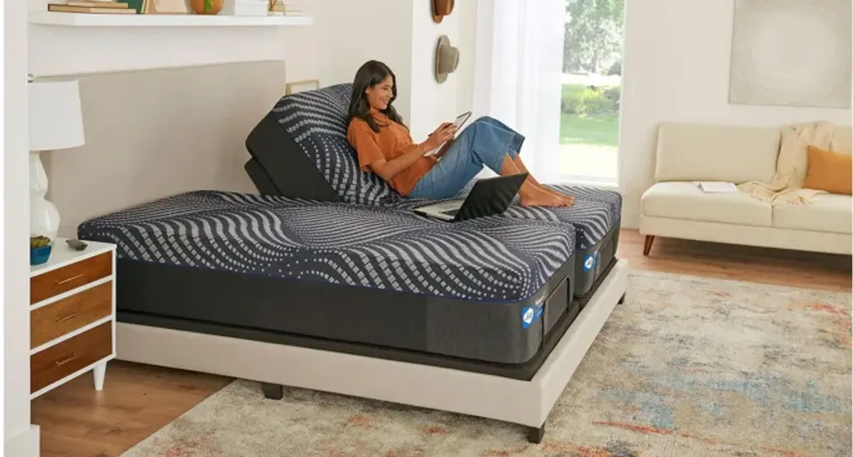 Sealy Posturepedic Plus Hybrid Brenham Firm Mattress