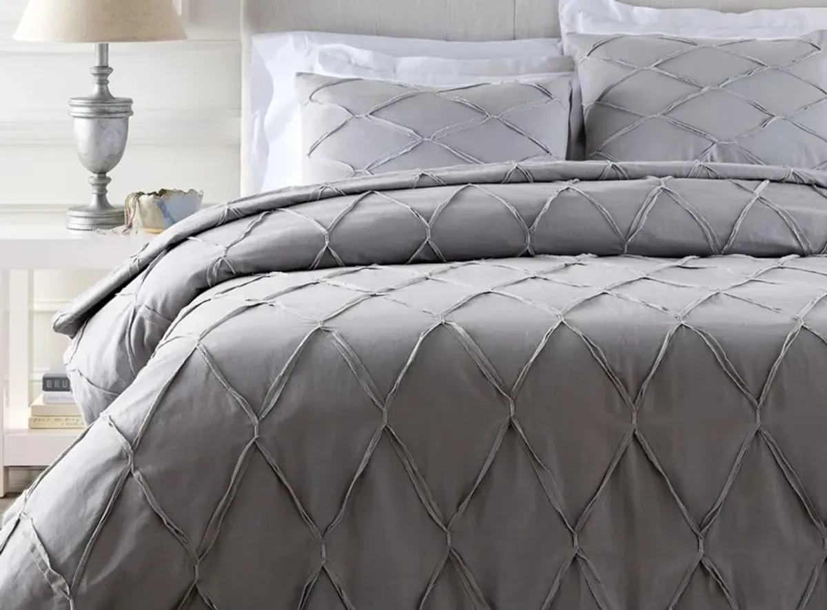 Aiken Full/Queen Duvet Set by Surya