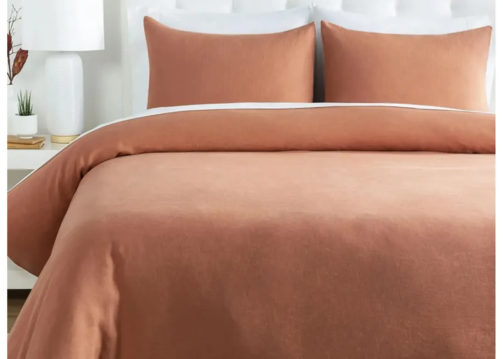 Dawson Full/Queen Duvet Set in Burnt Orange by Surya