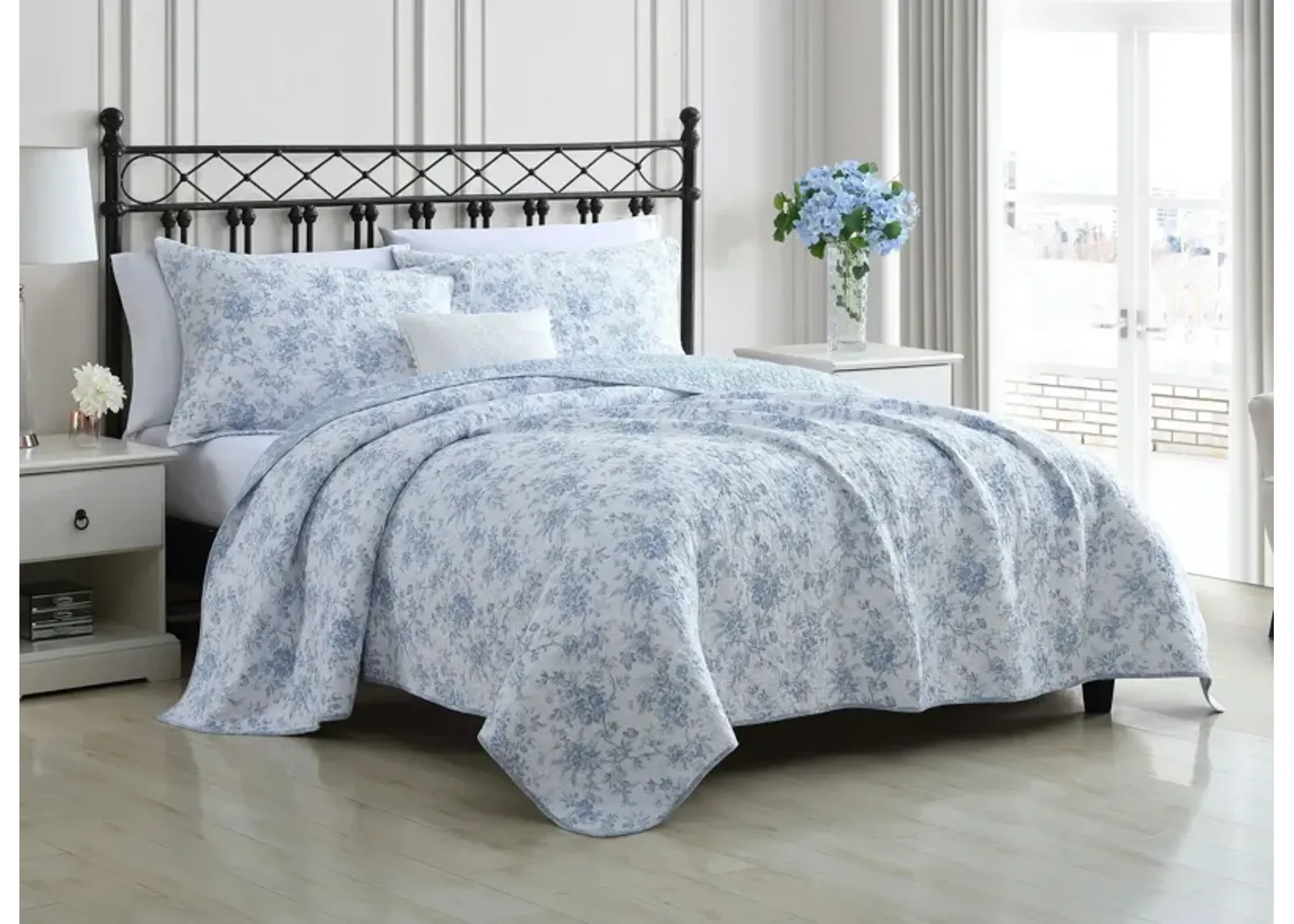 Walled Garden-2 Piece Quilt Set in SKYDUST BLUE/WHITE GROUND by Revman International