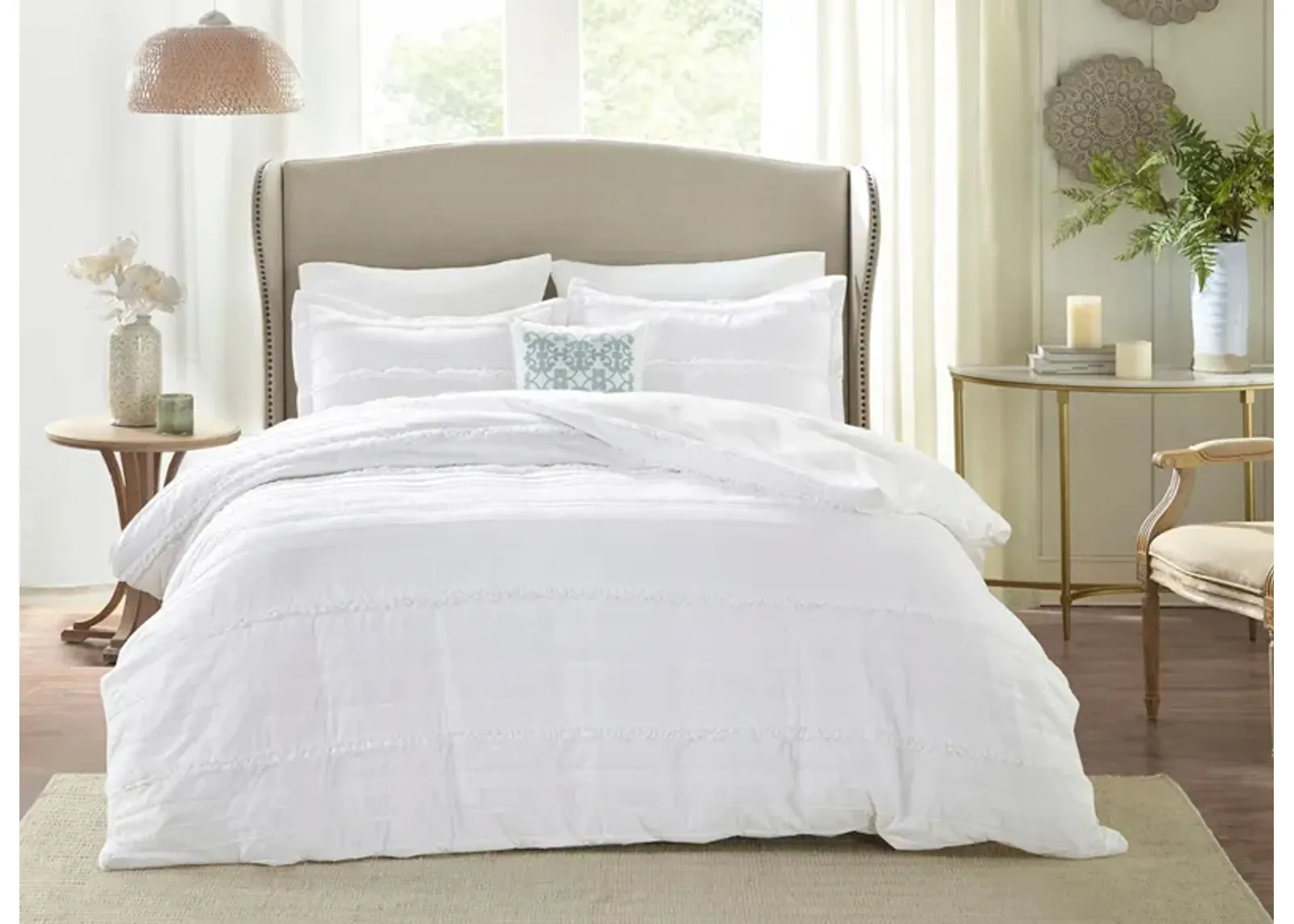 Celeste 4-pc. 2-in-1 Duvet Set in White by E&E Co Ltd