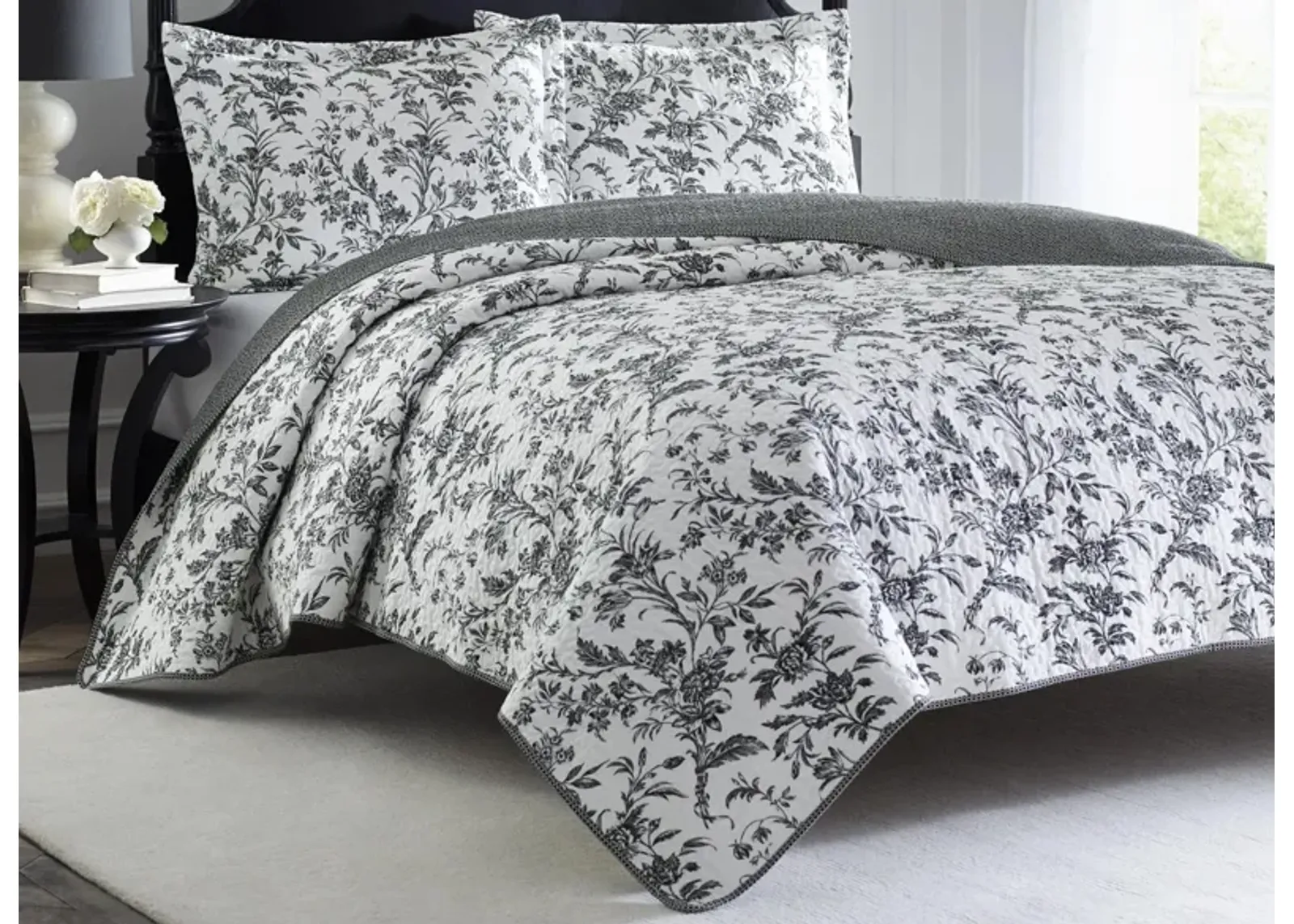 Amberley-2 Piece Quilt Set in BLACK/WHITE by Revman International