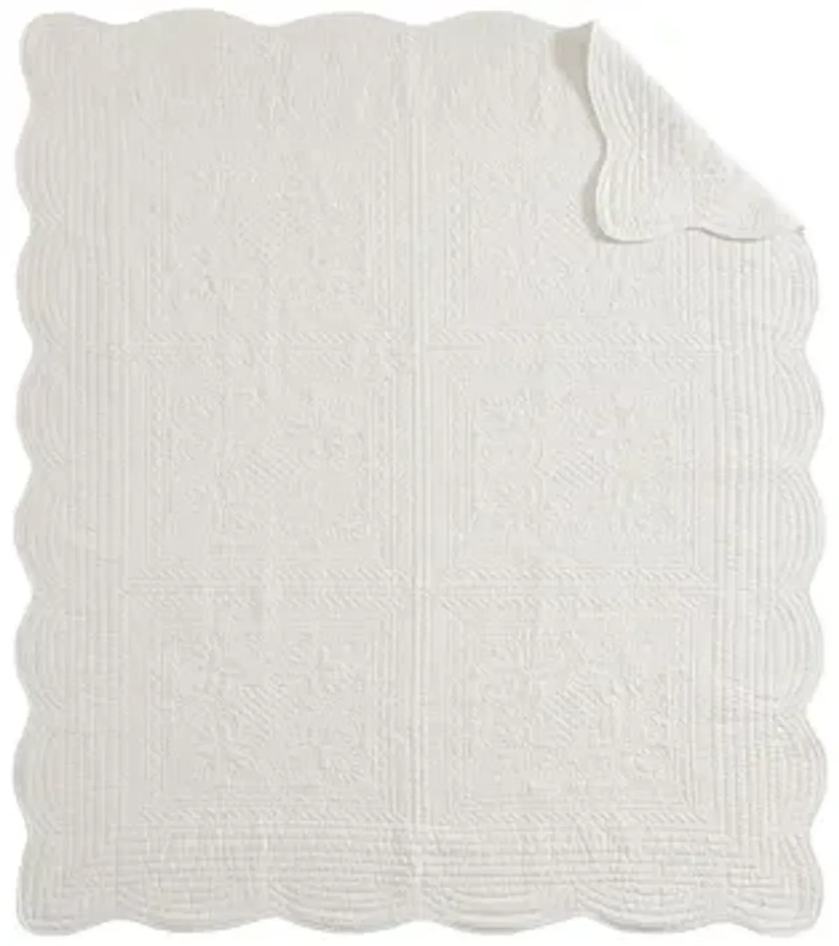 Tuscany Oversized Quilted Throw with Scalloped Edges