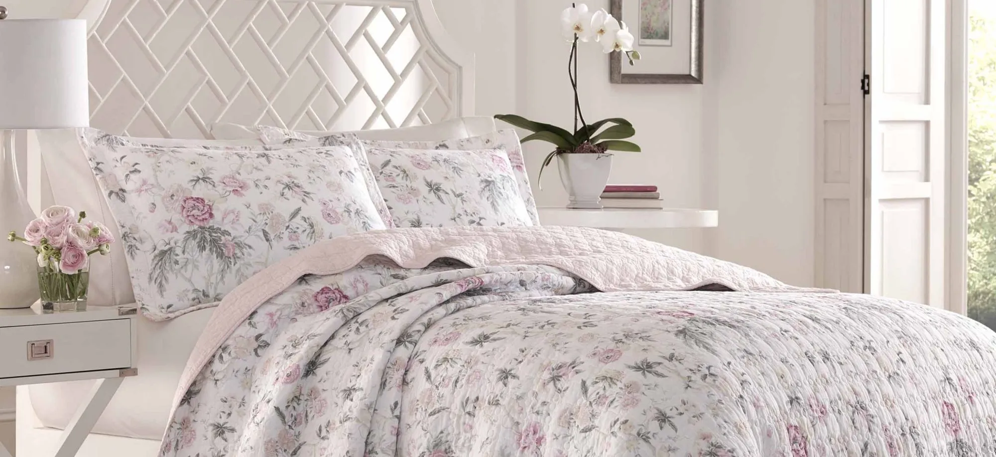 Breezy Floral-3 Piece Quilt Set in PINK/GRAY by Revman International