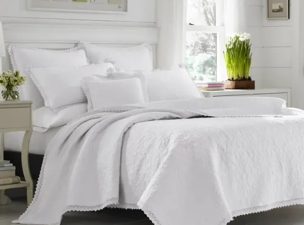 Heirloom Crochet-3 Piece Quilt Set