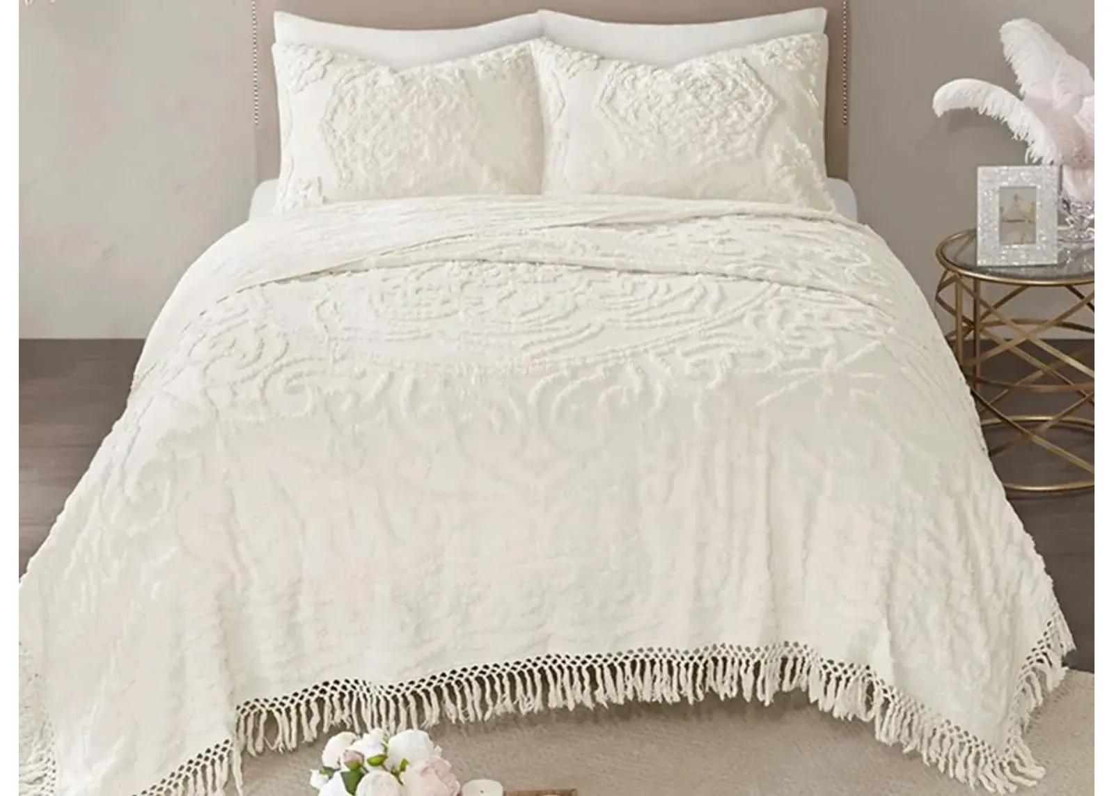 Laetitia Coverlet Set