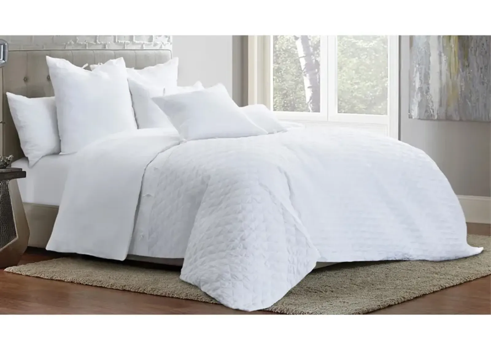 Gibson 8-pc. Duvet Set in White by Amini Innovation