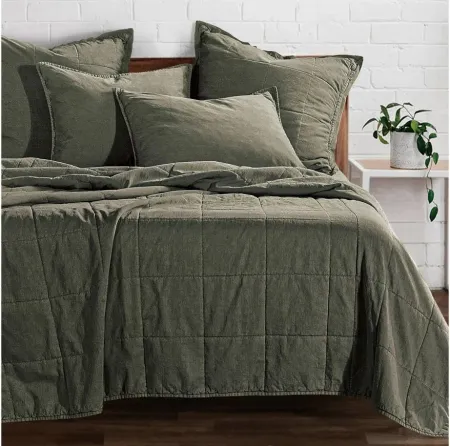 Detwyler 2-pc. Coverlet Set in Duffle Bag by HiEnd Accents