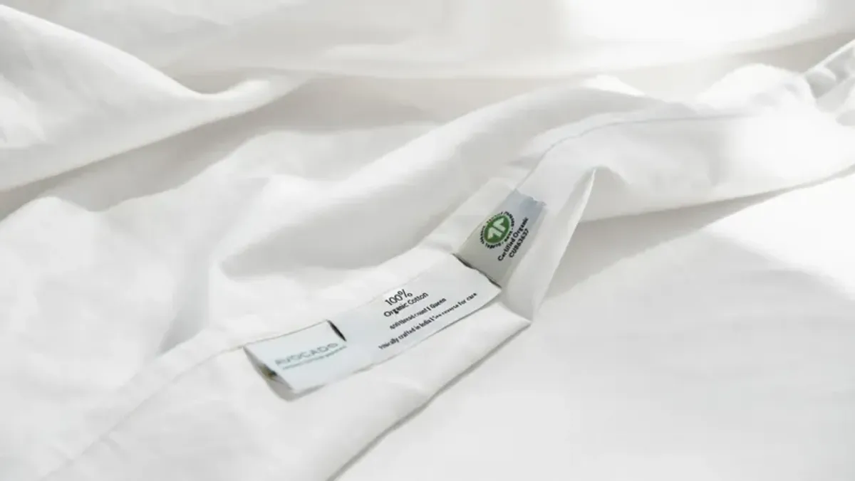 Avocado Organic Indian Cotton Sheet Set in White by Avocado Mattress