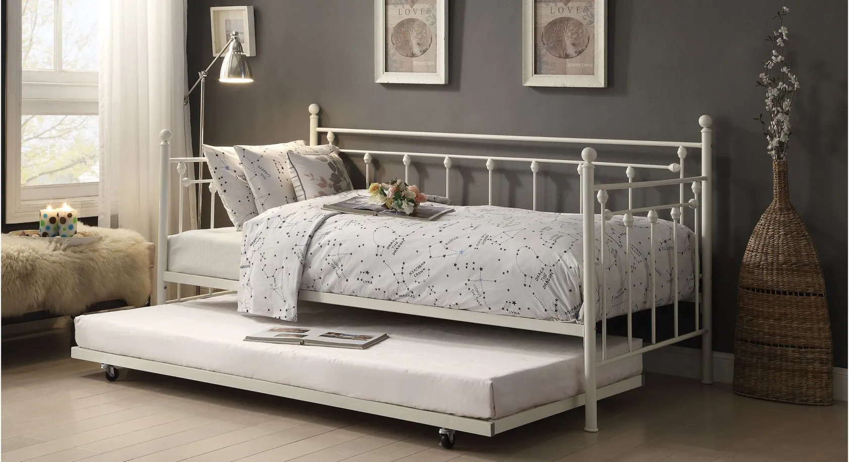 Leoni Twin Daybed with Trundle