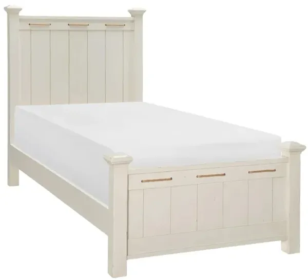 Lake House St Post Bed