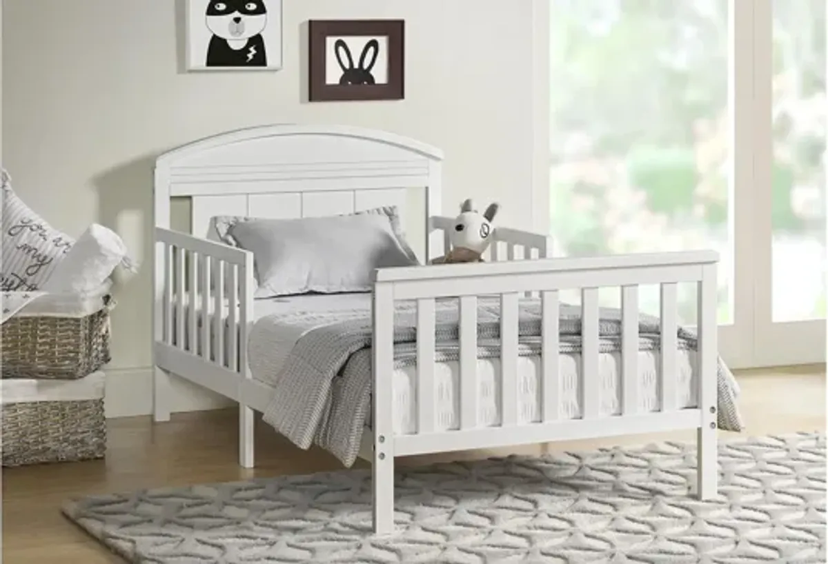 Oxford Baby Baldwin Wooden Toddler Bed