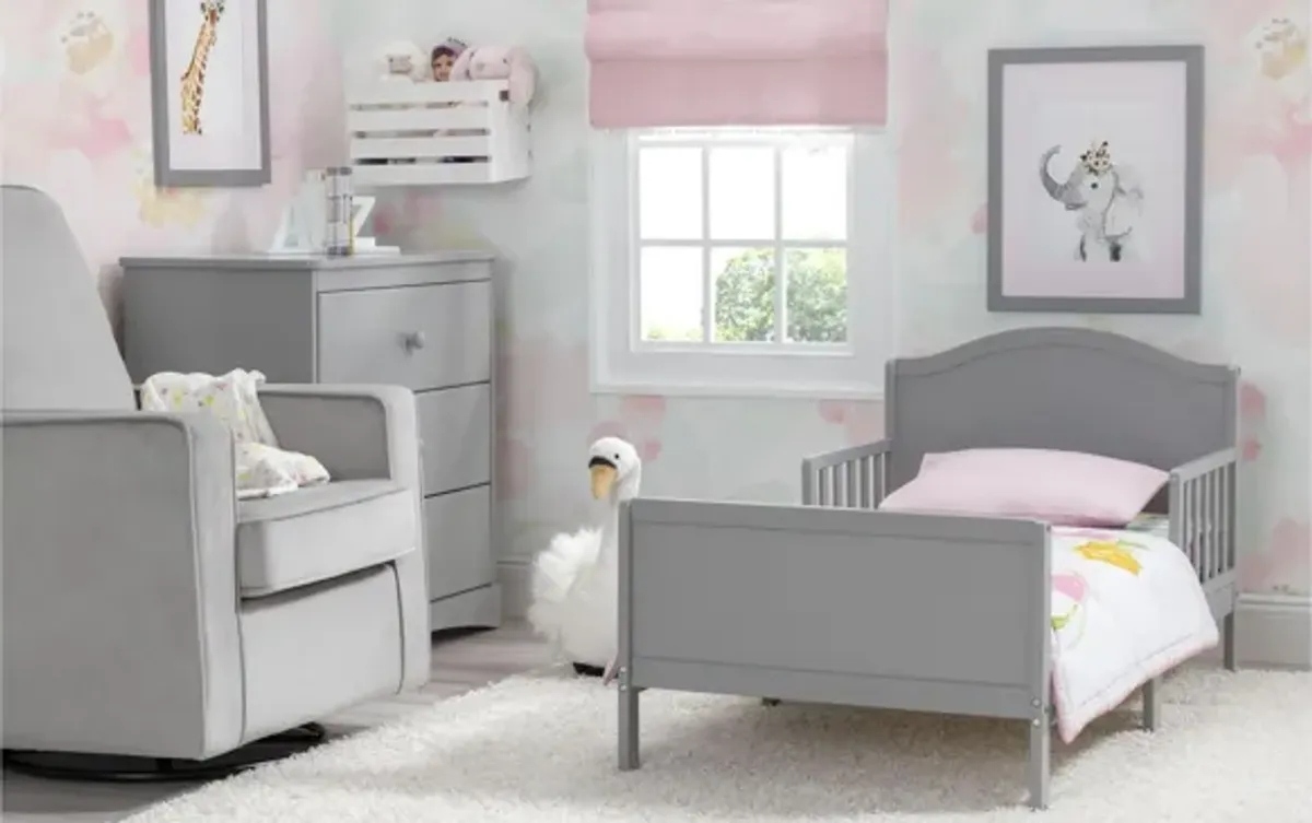 Bennett Toddler Bed by Delta Children