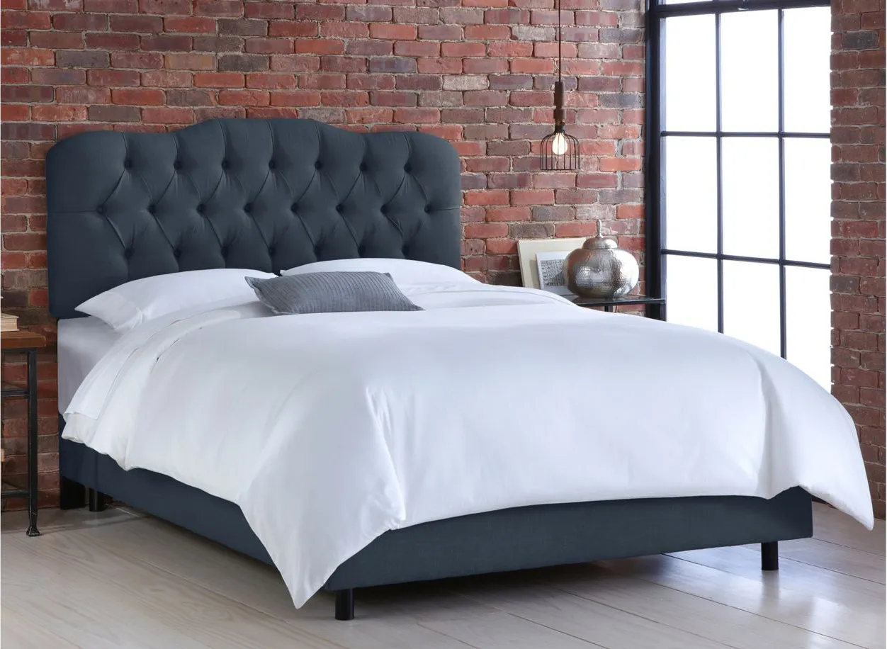 Argona Tufted Bed