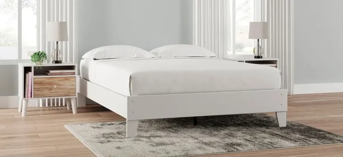 Piperton Platform Bed