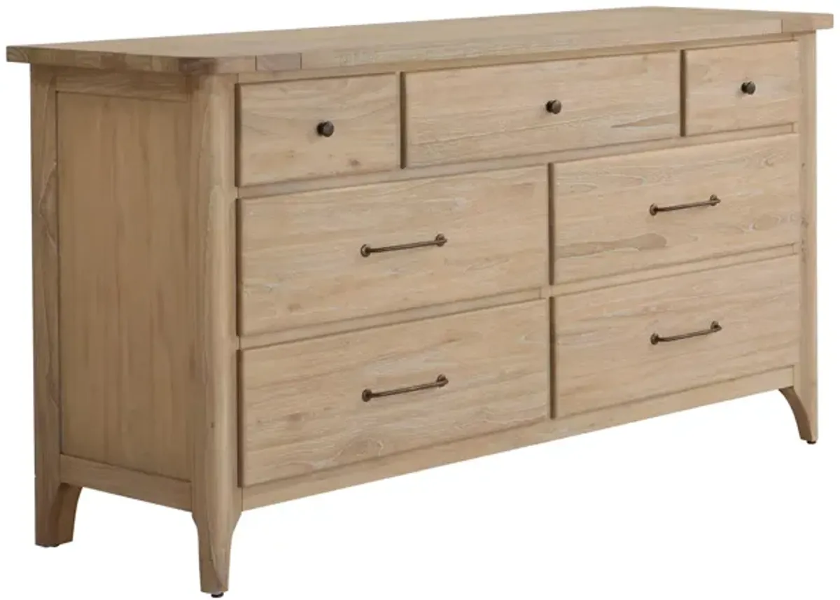 Savannah Dresser