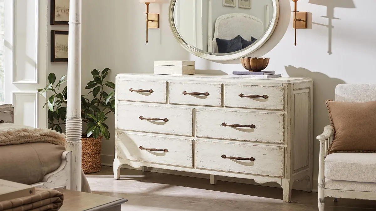 Americana 7-Drawer Dresser