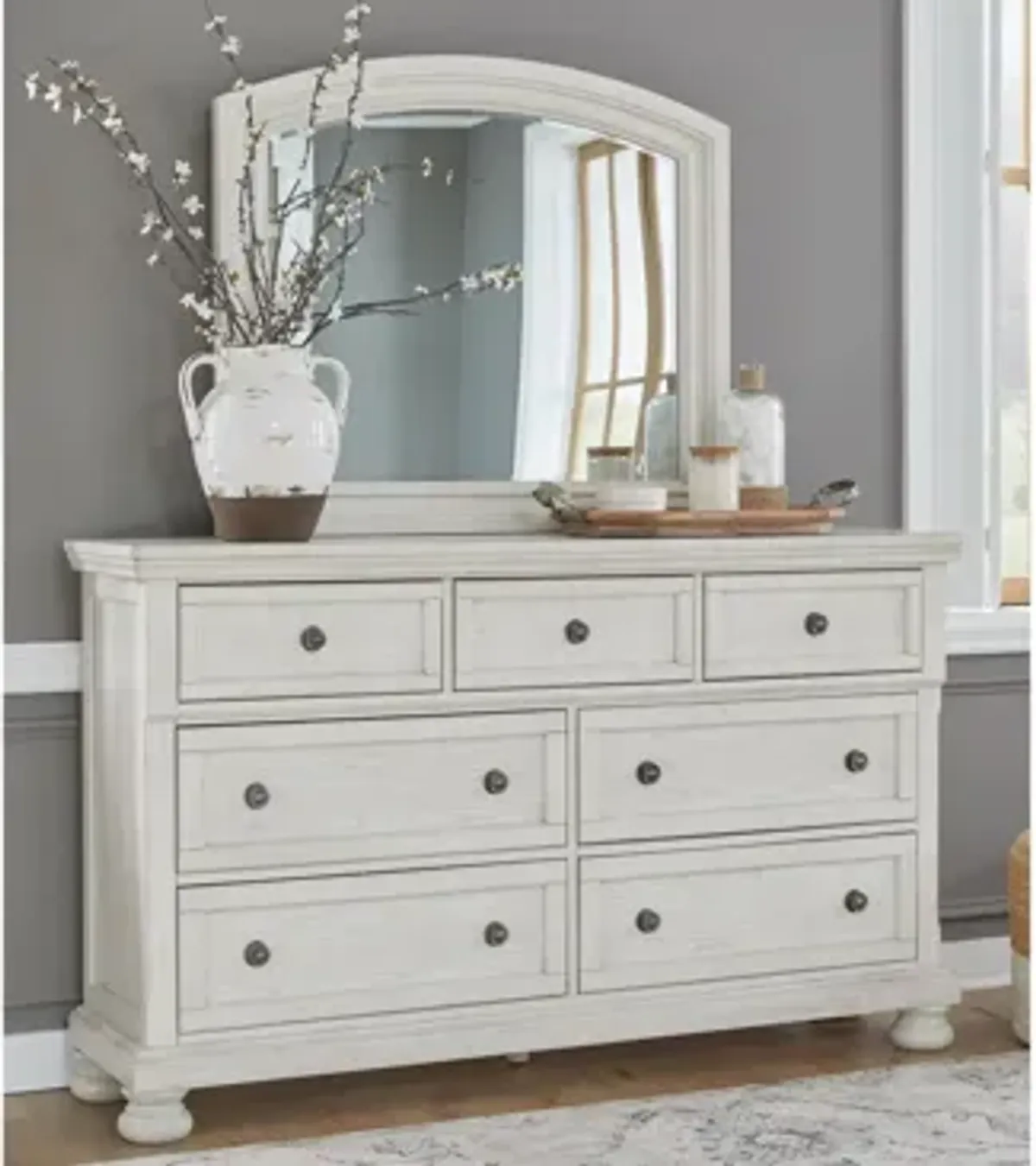 Robbinsdale Dresser and Mirror Set