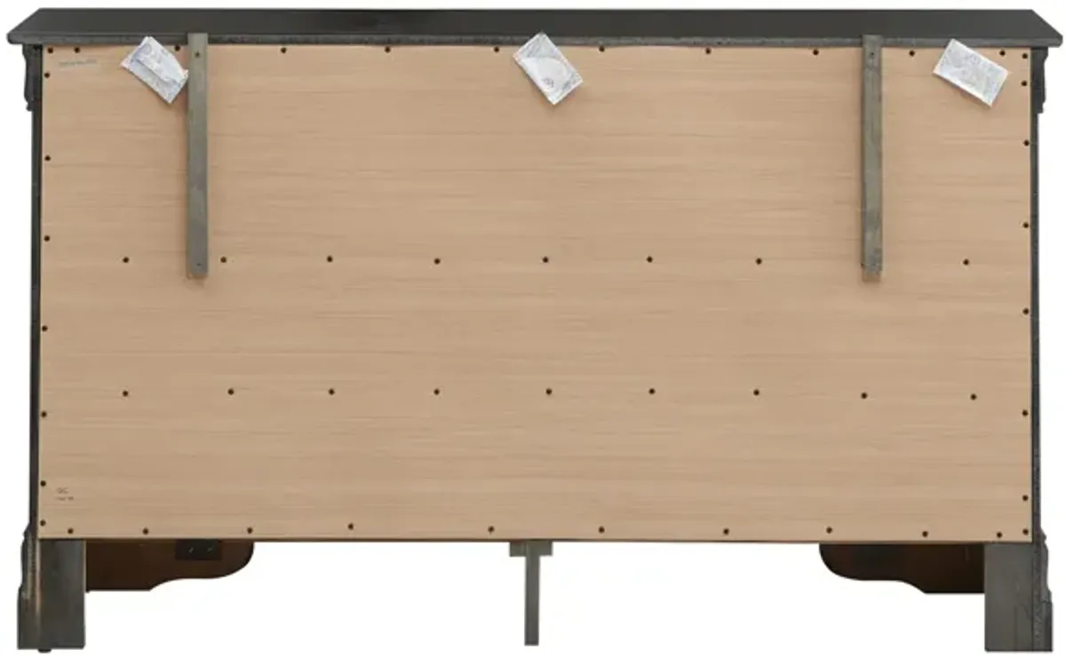 Lorana Dresser