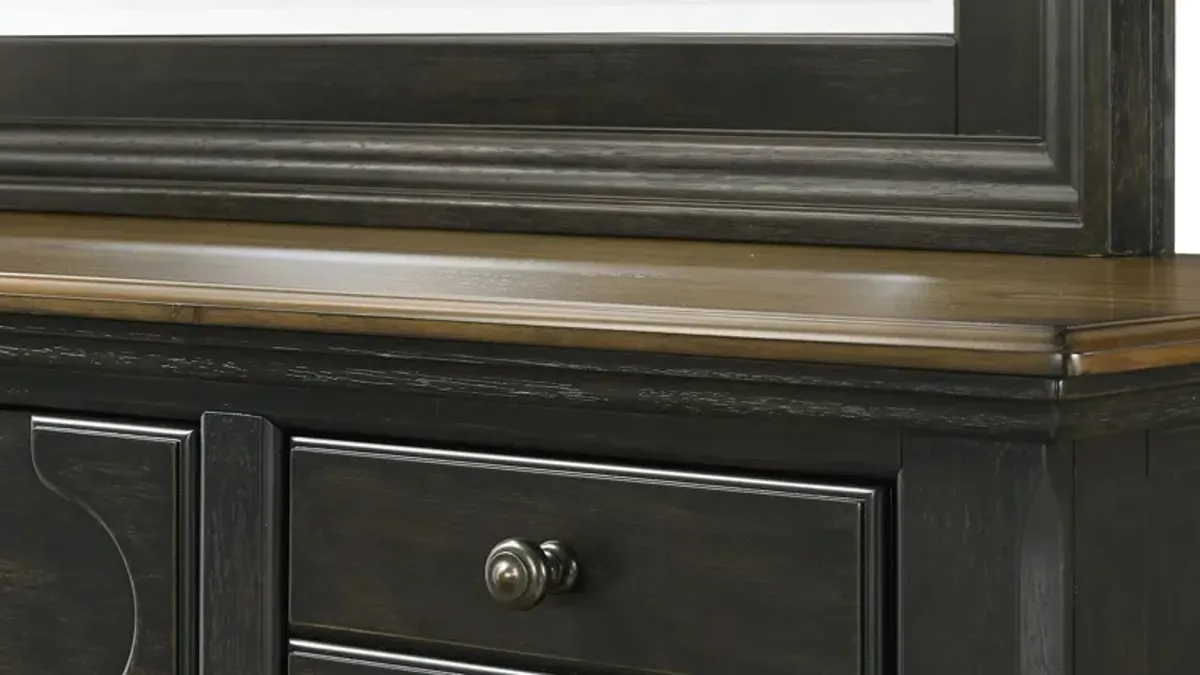 Hamilton Dresser