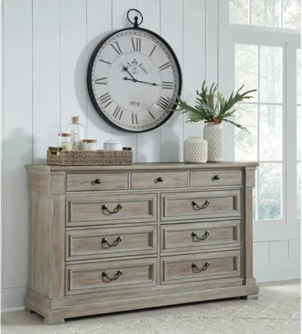 Moreshire Dresser