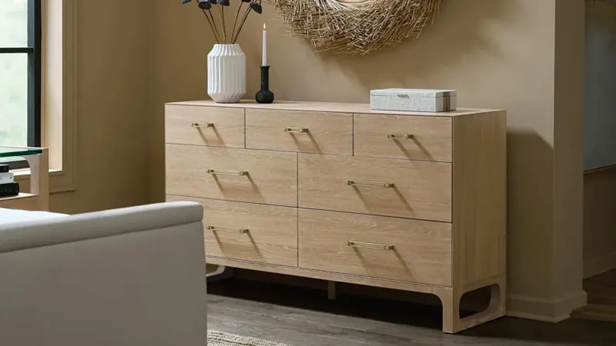 Banyon Bay Seven Drawer Dresser
