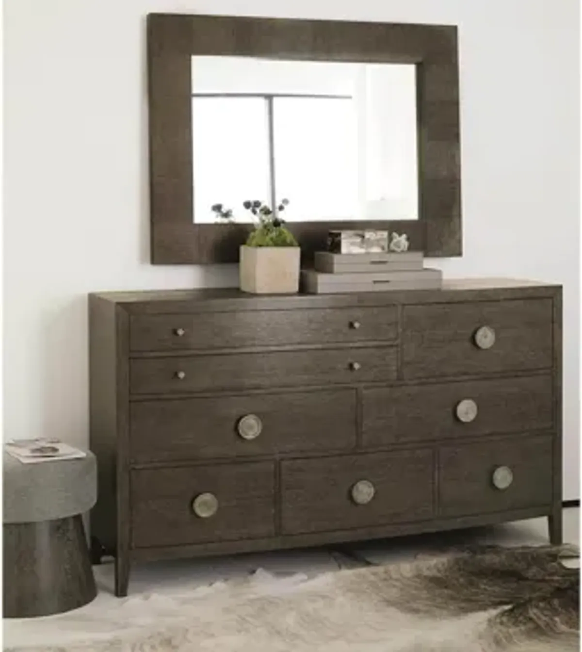 Linea Dresser