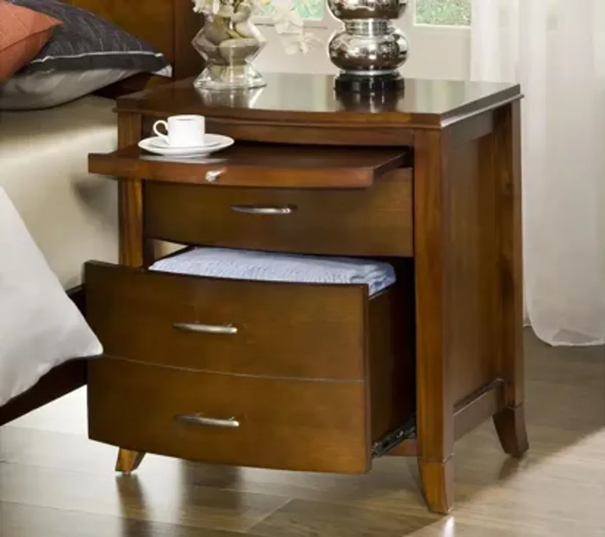 Sullivan Nightstand