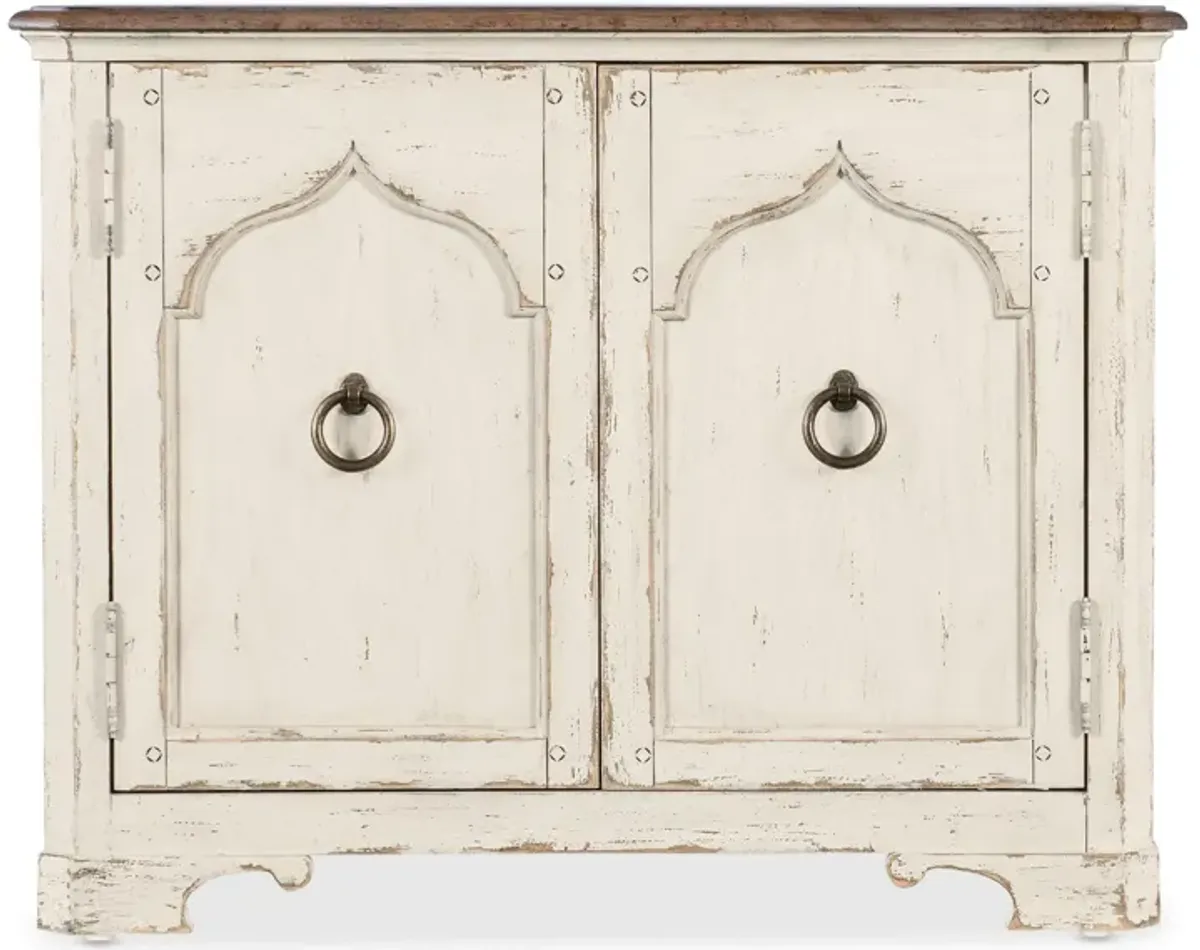 Americana 2-Door Nightstand