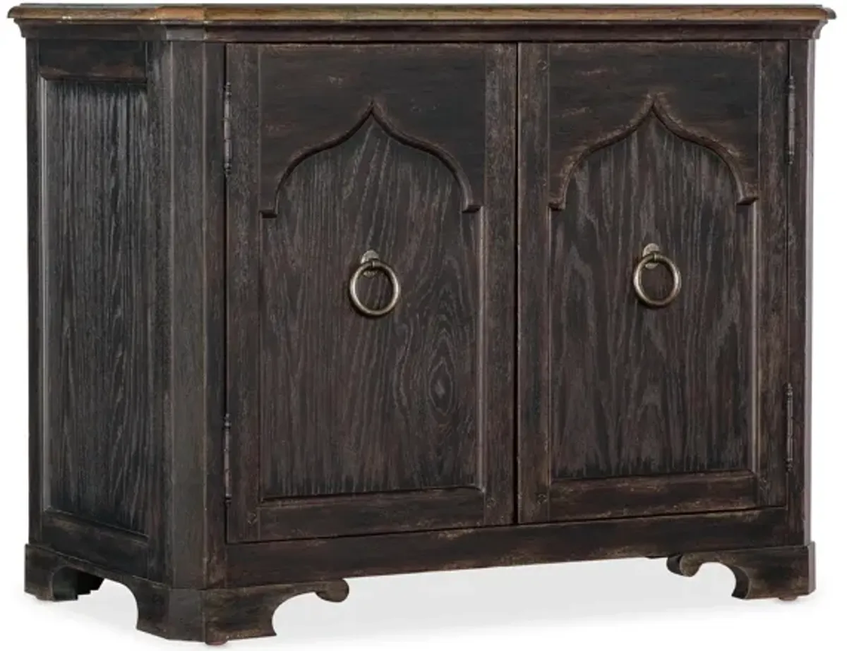 Americana 2-Door Nightstand