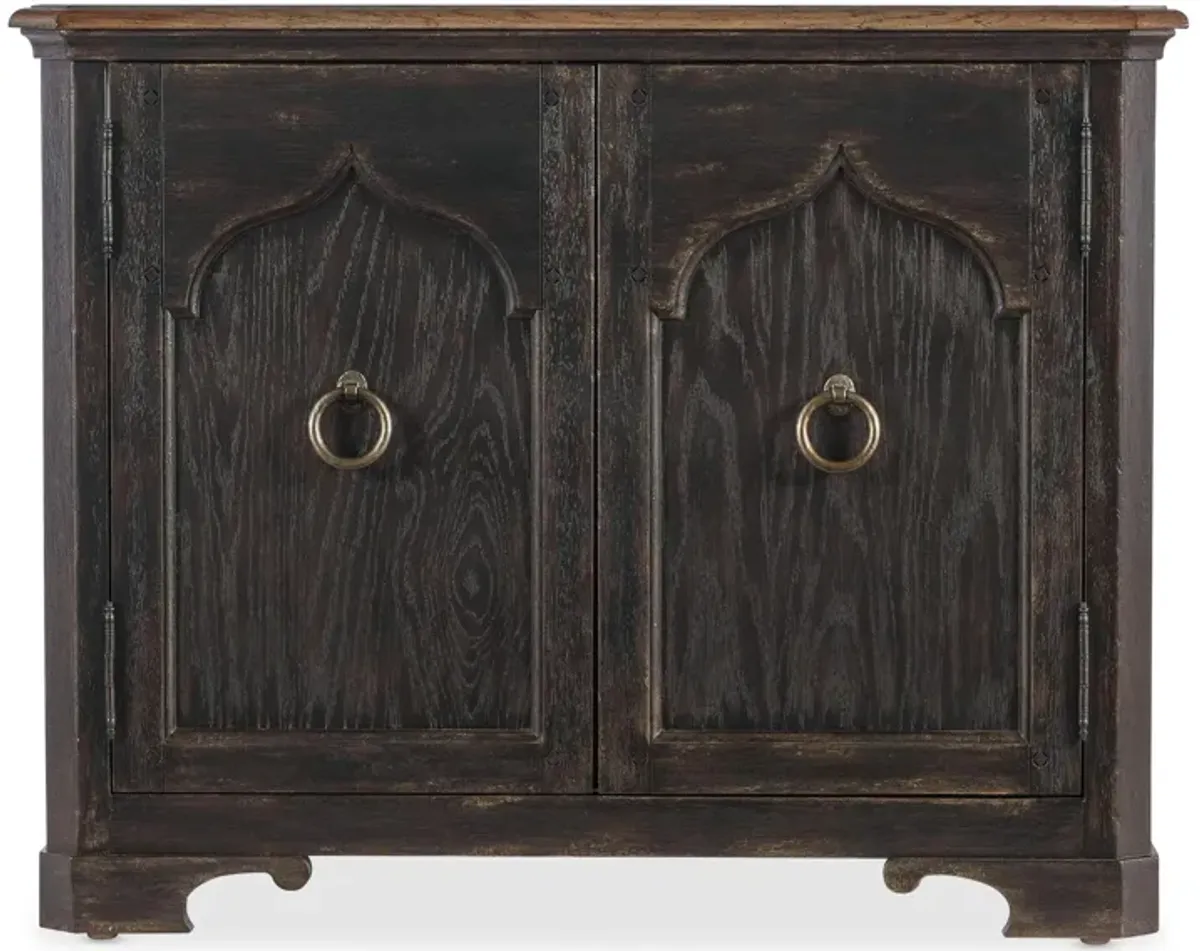 Americana 2-Door Nightstand