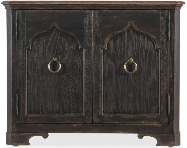 Americana 2-Door Nightstand