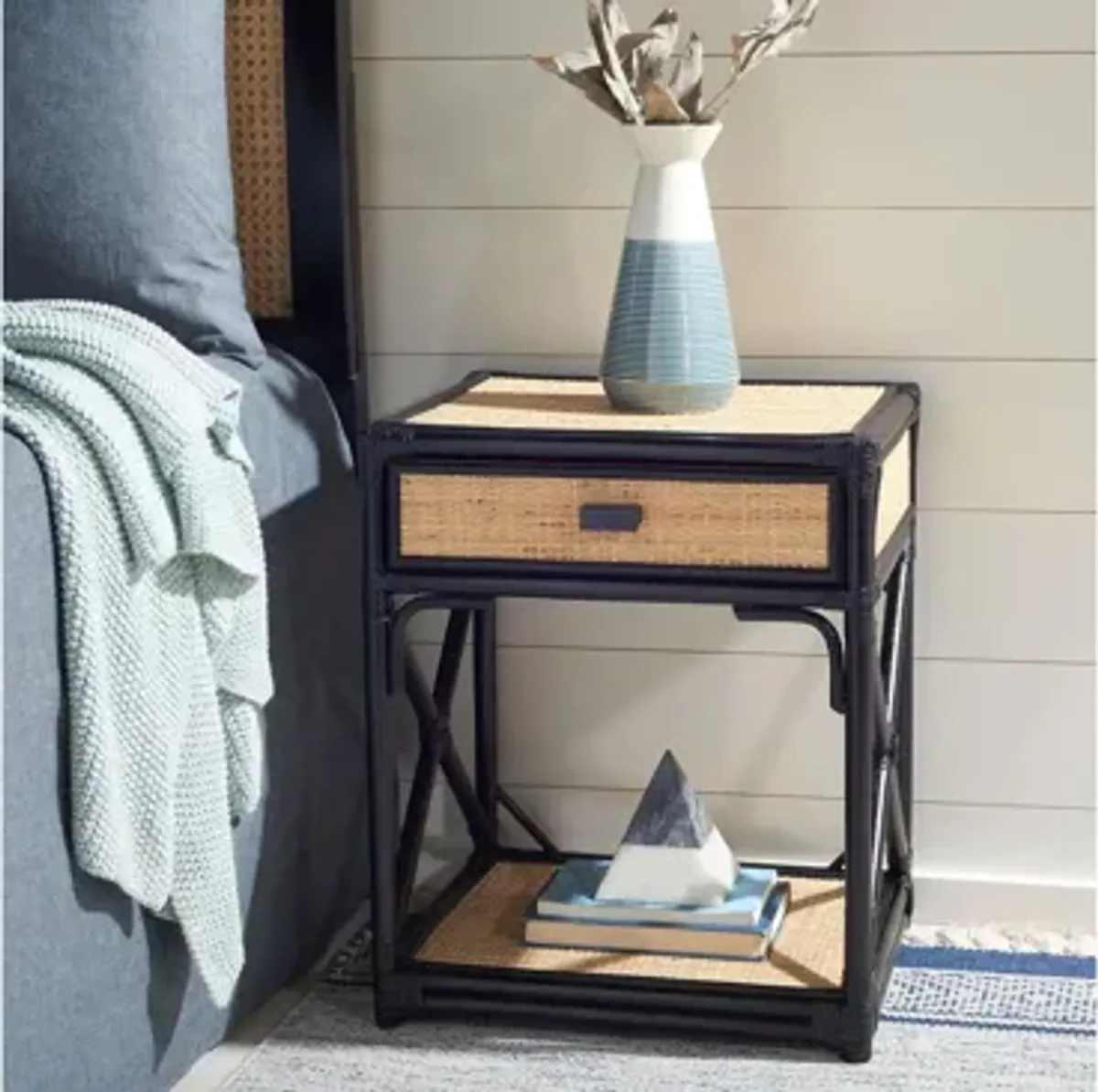 Meilana Nightstand