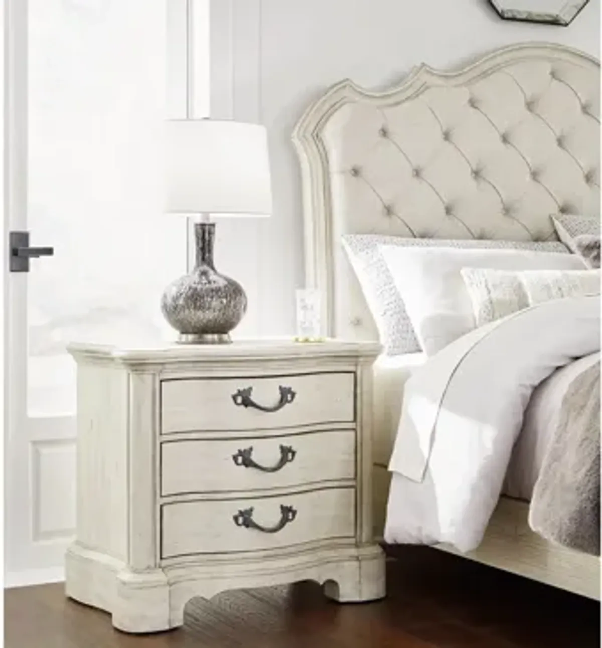 Arlendyne Nightstand