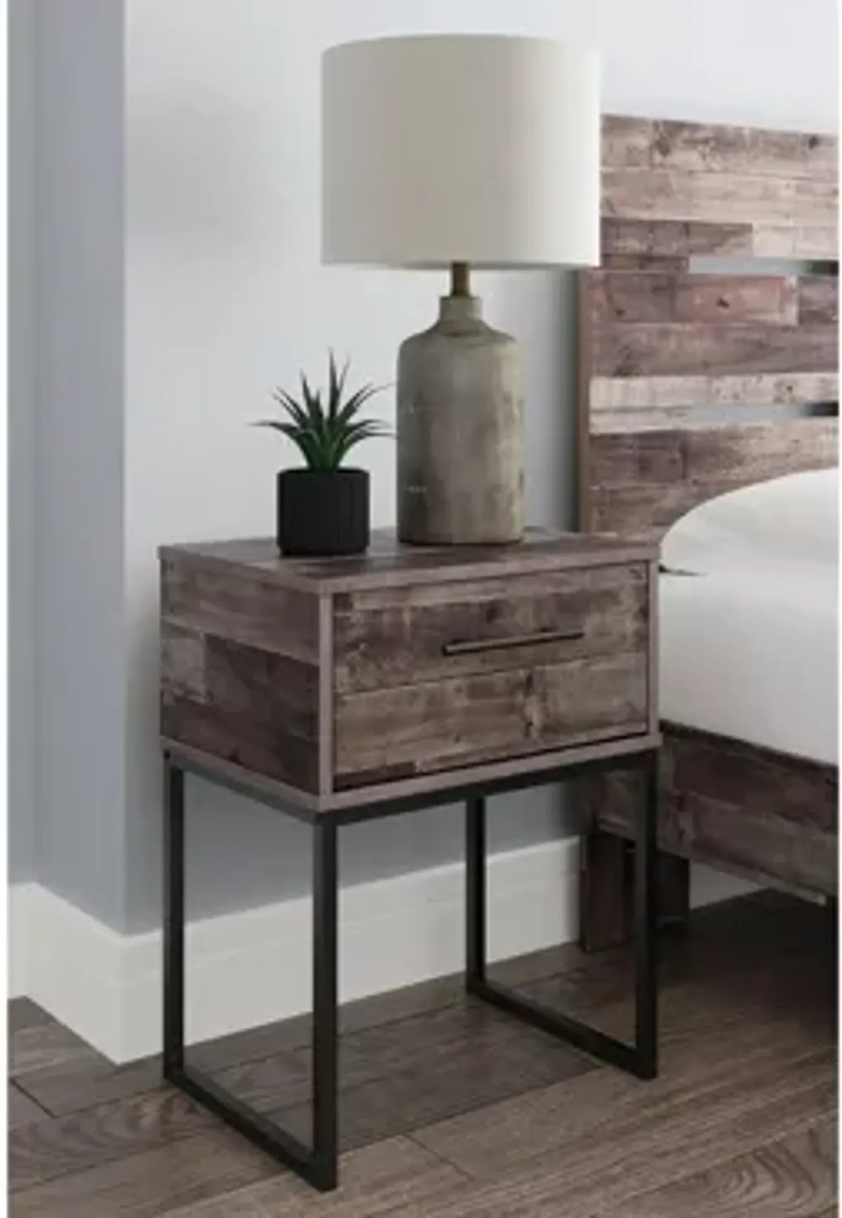 Neilsville Nightstand