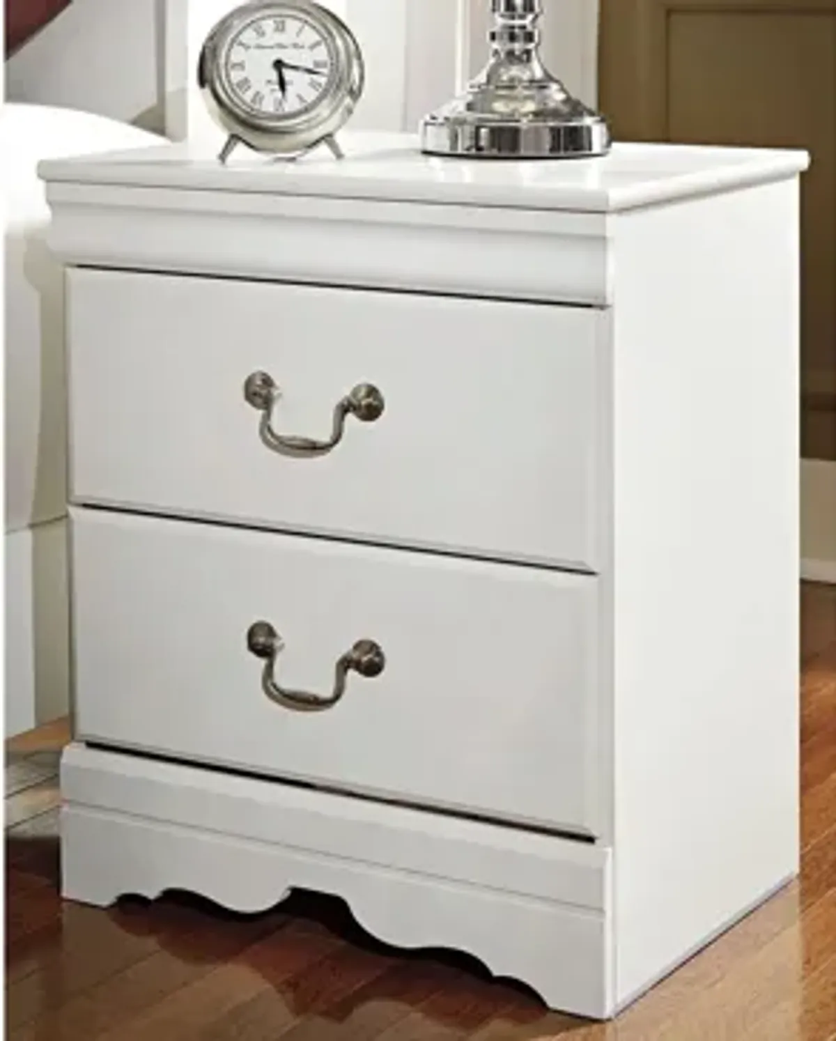 Anarasia Nightstand