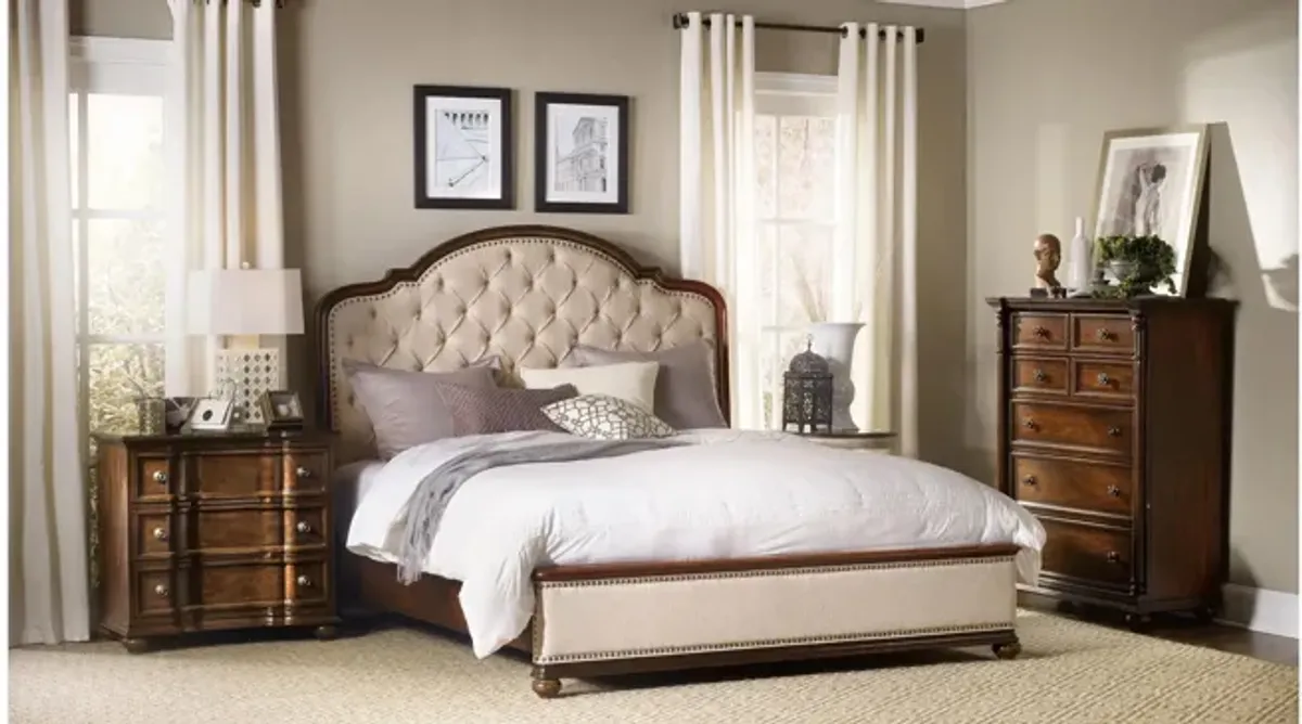 Leesburg Upholstered King Bed