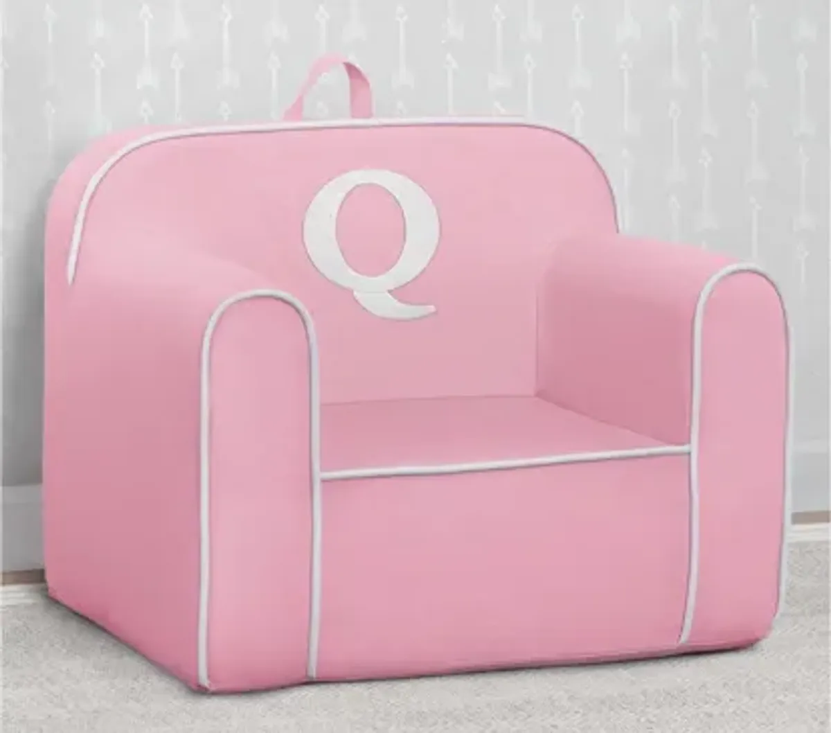 Cozee Monogrammed Chair Letter "Q"