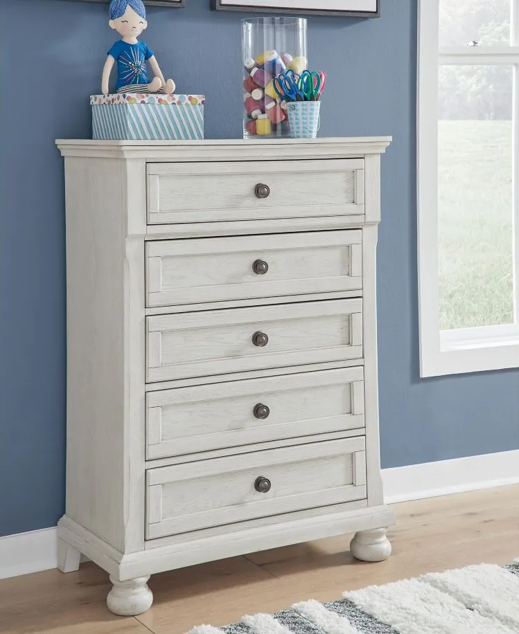 Robbinsdale Chest in Antique White by Ashley Furniture