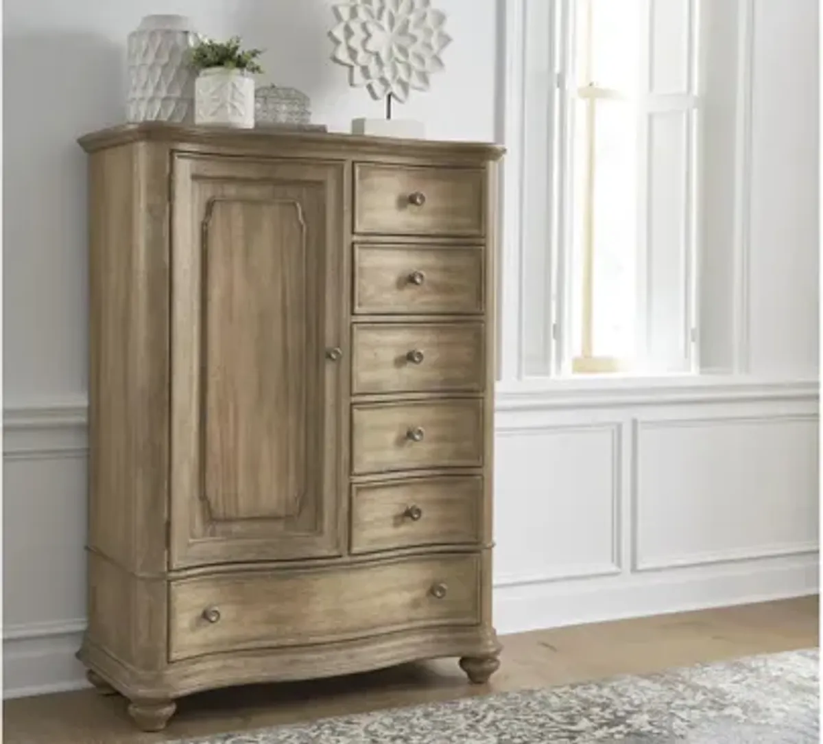 Weston Hills Door Chest