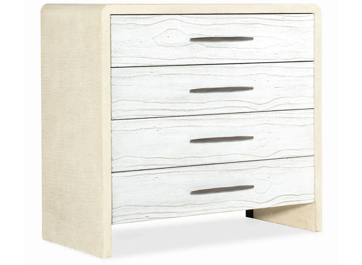 Cascade Four-Drawer Bachelor Chest in White by Hooker Furniture