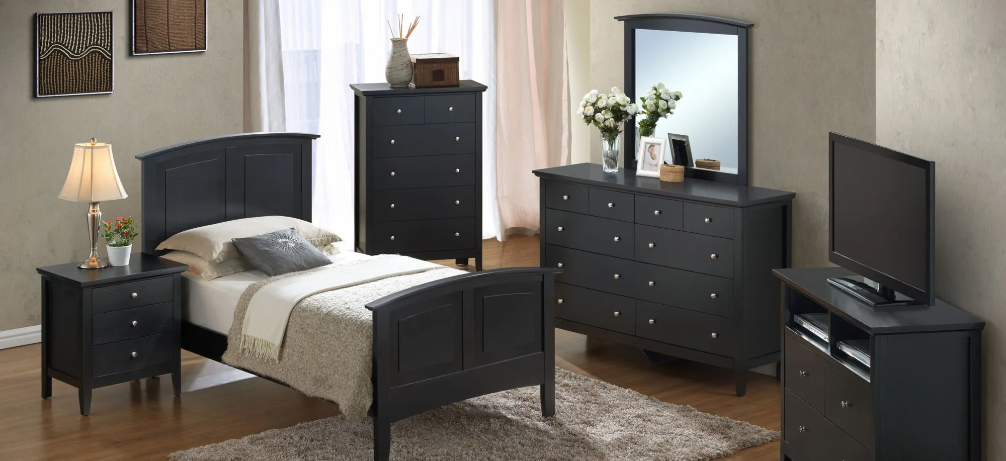 Rossie Bedroom Dresser in Black by Glory Furniture