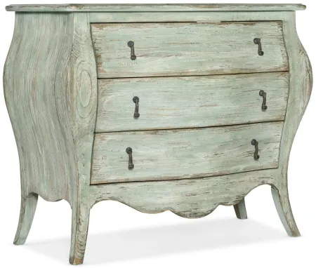 Traditions Bachelors Chest in Pistachio by Hooker Furniture