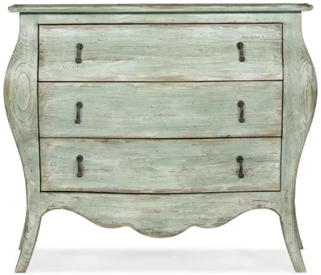 Traditions Bachelors Chest in Pistachio by Hooker Furniture
