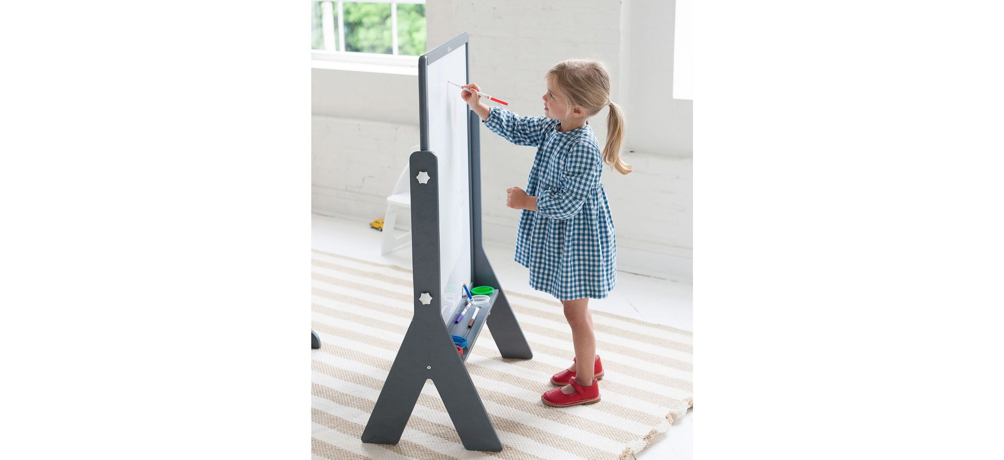 Little Partners Art Easel