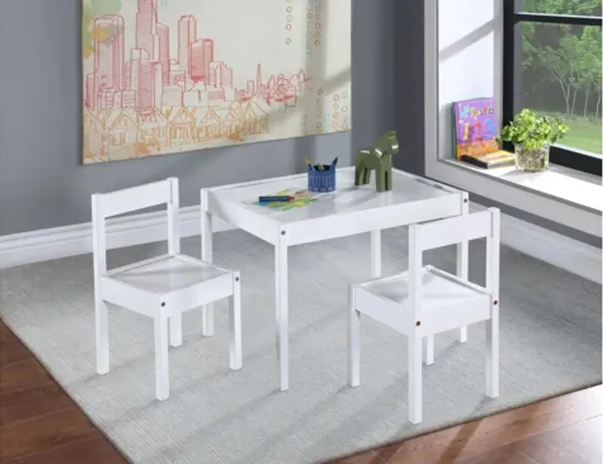 Della 3pc. Kids Table & Chair Set