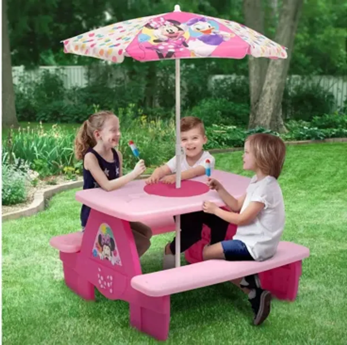 Minnie Mouse Four Seat Picnic Table wth Umbrella and Lego Compatible Table Top by Delta Children