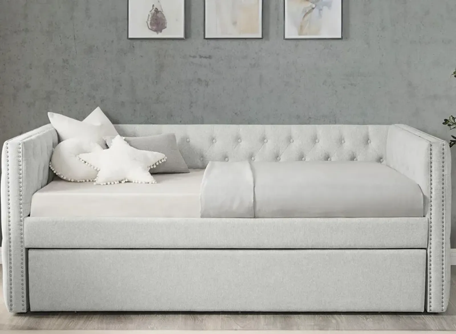 Trina Daybed