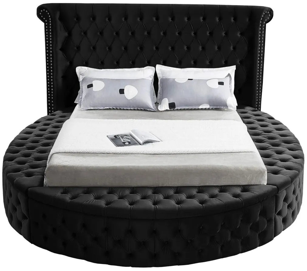 Luxus Full Bed in Black by Meridian Furniture