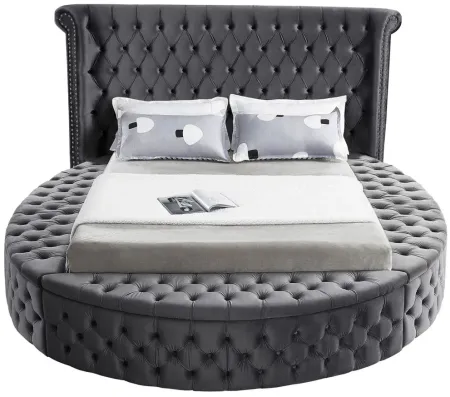 Luxus Full Bed in Gray by Meridian Furniture
